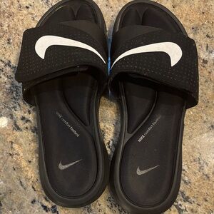 Nike Men’s Slides